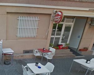 Local Comercial a Centro. Local montado de bar en zona muy turistica