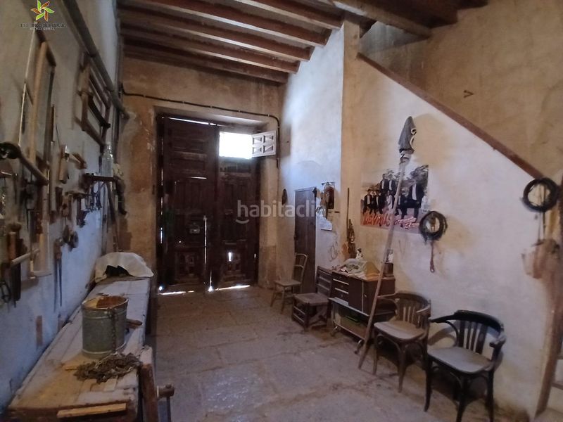 Foto 0491af30-1aa8-48ba-82e7-801f7e7f42c2. Casa amb aparcament a Algueña