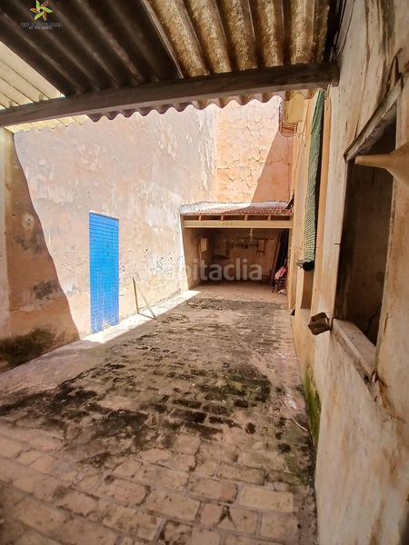 Foto 0e53cd1b-3c84-4ef7-9724-d3d9b05ddc61. Casa amb aparcament a Algueña