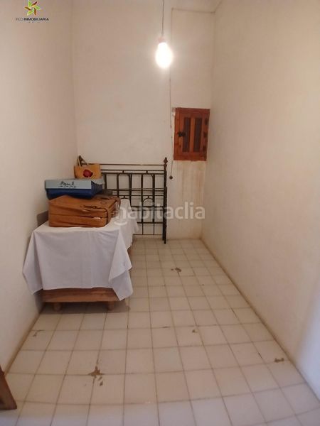 Foto 2ab38267-4d2a-407d-8ac3-675584a8250e. Casa amb aparcament a Algueña
