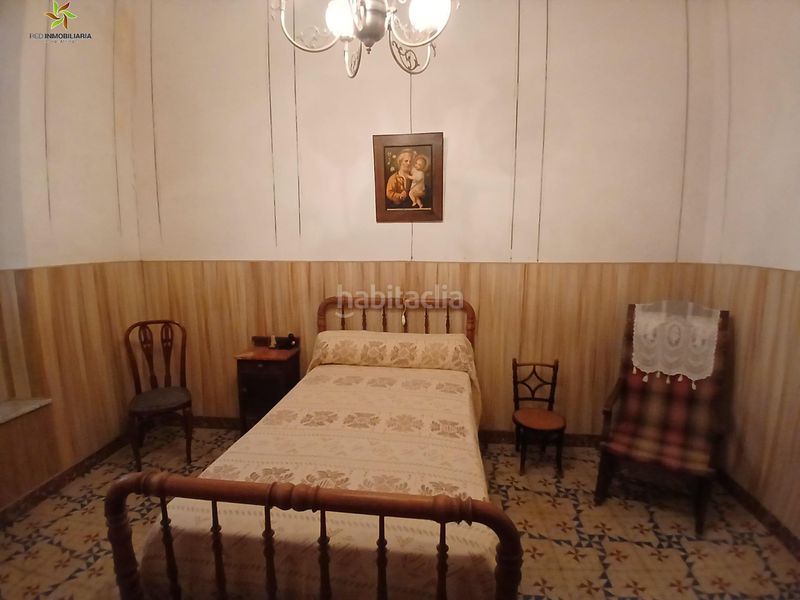 Foto 5f97ea79-a3ef-4354-9a44-3a0abd23616c. Casa amb aparcament a Algueña