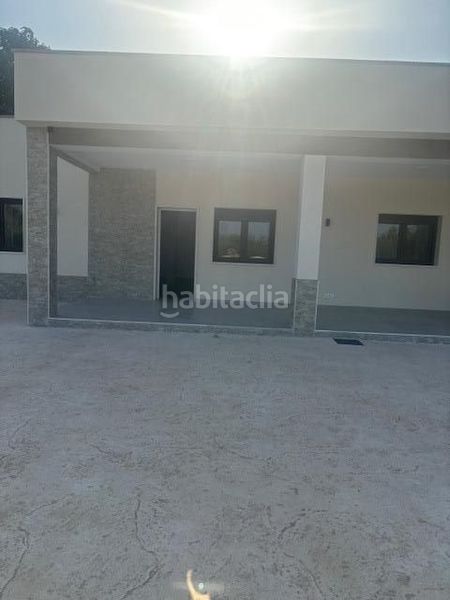 Foto 0a6fa51c-cbcb-48f4-9537-73a068e0db7d. Rent chalet in Algorós - El Derramador Elche / Elx