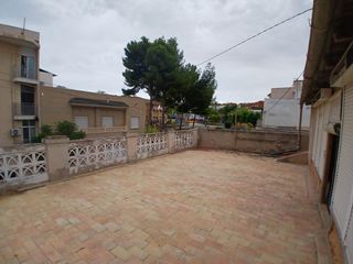 Casa a Las Fuentes-Los Cipreses. Gran casa de dos plantas en aspe !