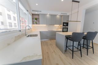 Etagenwohnung in Reina Victoria - Miguel Hernández. Tu vivienda a estrenar en el centro de elche