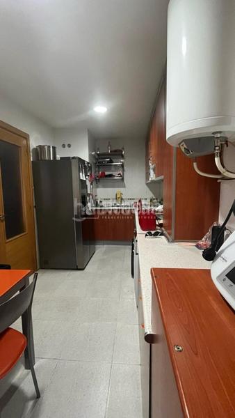 Foto e75c9d91-7ac1-442c-9df1-630f017f1d8d. Casa aparellada amb calefacció aparcament a Titulcia