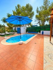 Masia a Chinchón. Casa rural en venta en chinchón