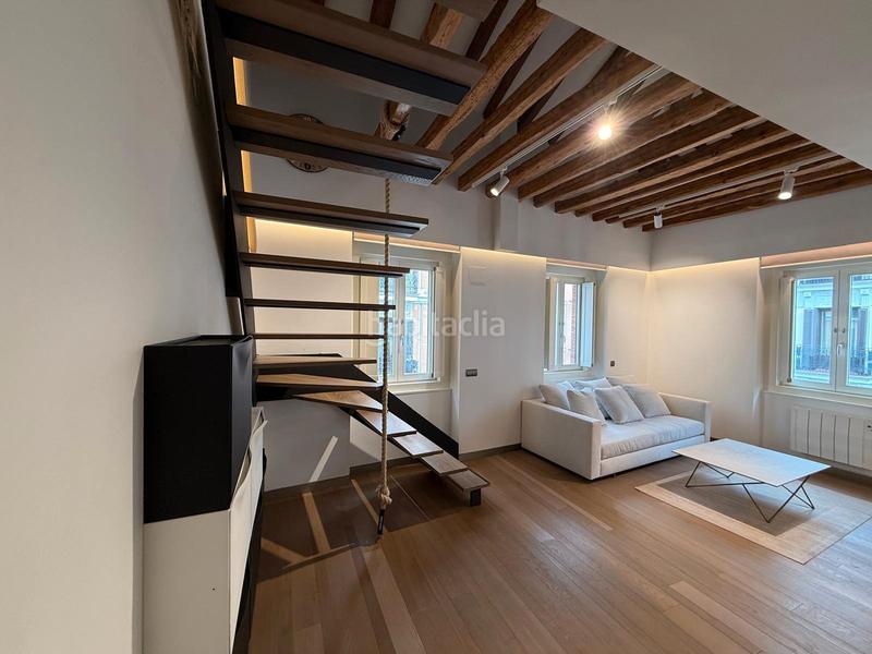 Foto 24487efd-b1a3-49c1-b5a3-e9996b739213. Dachwohnung in calle de fernando vi 10 in Justicia-Chueca Madrid
