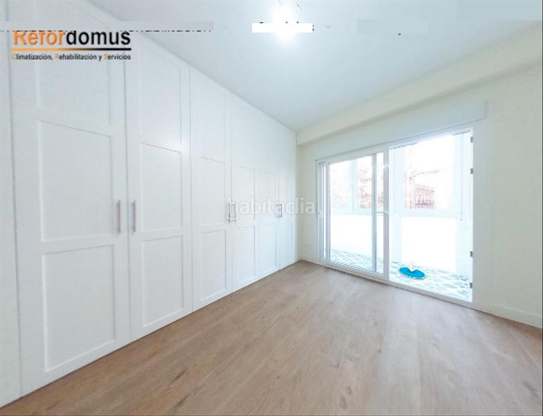 Foto 2bb3ae02-b962-4616-ad23-d31023922975. Piso en calle del maestro alonso 1 en Fuente del Berro Madrid