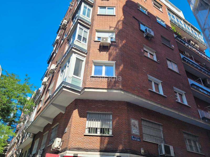 Foto de57a969-2998-40be-a9dd-d5dc26efb2ed. Piso en calle del maestro alonso 1 en Fuente del Berro Madrid