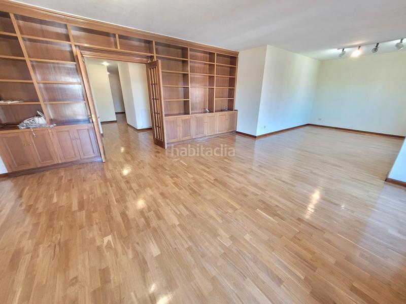 Foto 0a26ff08-4bbb-4ff6-8e03-101bfaf2dddf. Pis amb calefacció aparcament a Almagro Madrid