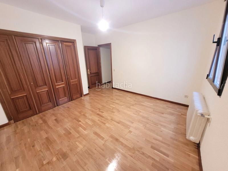 Foto 3bd0ce91-024c-4a22-93b9-46d2428e125d. Pis amb calefacció aparcament a Almagro Madrid