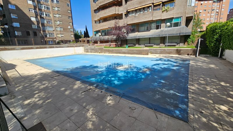 Foto 150f0db2-fed7-44c6-8ca5-3502985d08b3. Pis a calle torrelaguna 123 a San Juan Bautista Madrid
