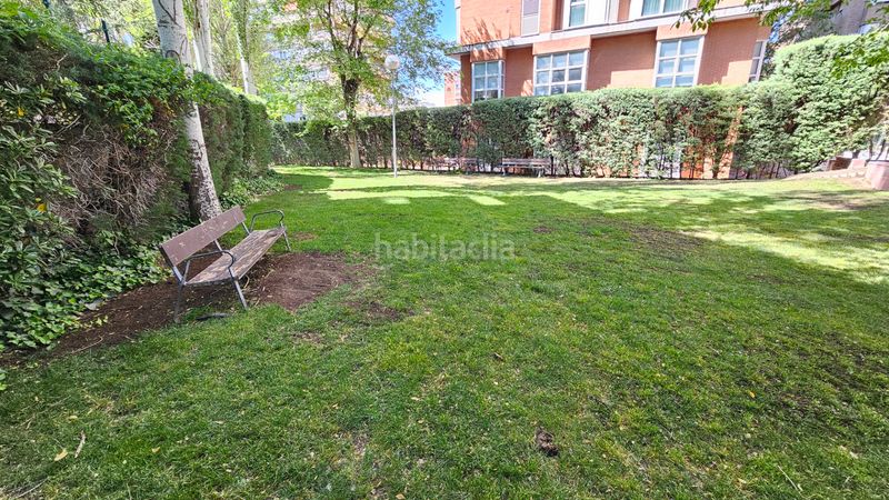 Foto b3a1c12f-ceb5-48d9-8af1-a0b820384aab. Pis a calle torrelaguna 123 a San Juan Bautista Madrid