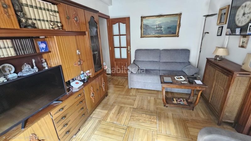 Foto 0c57b451-90a6-4612-a5ce-261bf26cddb2. Piso en Guindalera Madrid