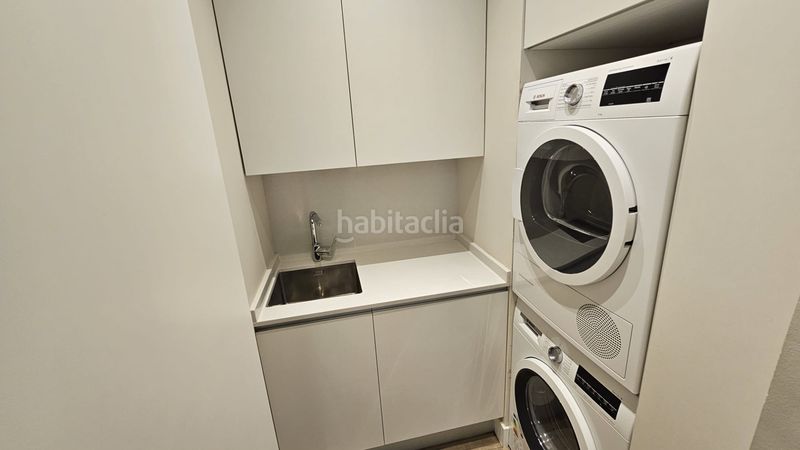 Foto 10cd2333-a10d-4df1-82da-8bbc1ea67ca7. Pis amb calefacció aparcament a Castellana Madrid