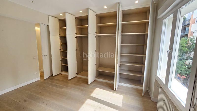 Foto 548c83cc-e766-473d-ba38-cf106fd98b7c. Pis amb calefacció aparcament a Castellana Madrid