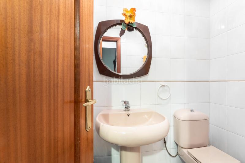 Foto 5cfd6aad-d51d-4215-bb7f-10df655bc543. Chalet mit parking in Ensanche Alcalá de Henares