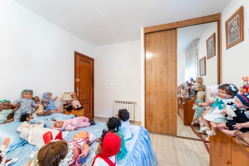 Foto 45a1e023-6f5c-45a3-9d10-cedef29a5b73. Chalet with parking in Ensanche Alcalá de Henares