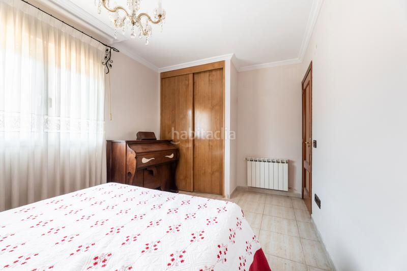 Foto 1b0738fd-ab5c-4865-b8c0-a2690eaefac4. Chalet avec parking dans Ensanche Alcalá de Henares