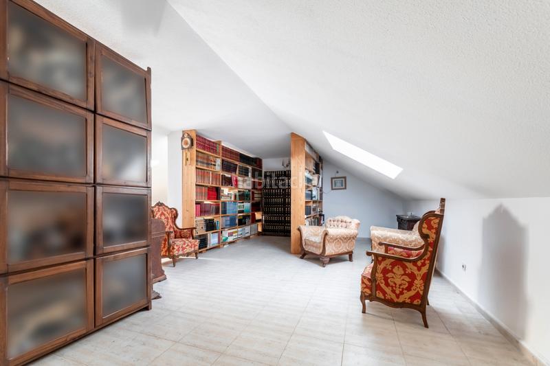 Foto 9dfe79d0-8046-4399-aabc-96f7a0788ebc. Xalet amb aparcament a Ensanche Alcalá de Henares