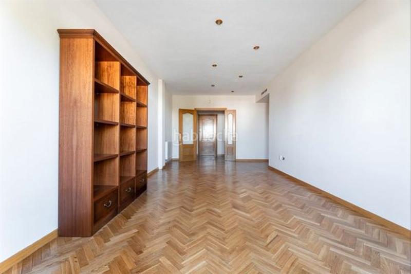 Foto d7abd6b6-3ce7-4f27-a9a2-314c0a2fa950. Flat with heating parking in Torrejón de la Calzada