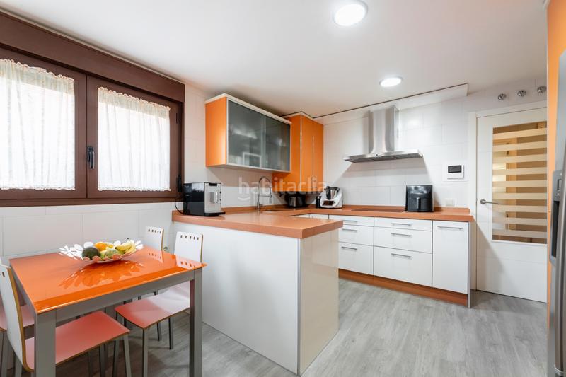 Foto 7fbd63f3-1fde-4b73-a935-eeb4d965f5c5. Casa pareada magnífico chalet pareado en Valdeolmos - Alalpardo