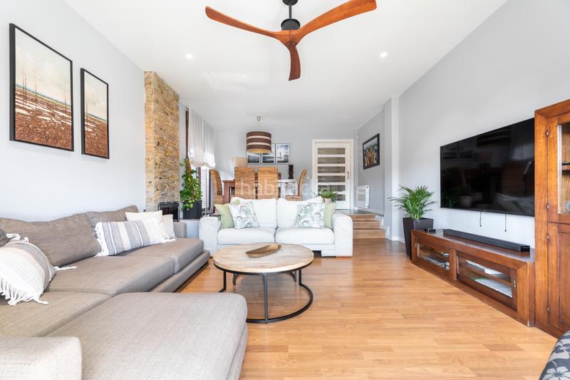 Foto 9b3e01ed-4b9b-41bf-a218-edfcec55e489. Casa pareada magnífico chalet pareado en Valdeolmos - Alalpardo