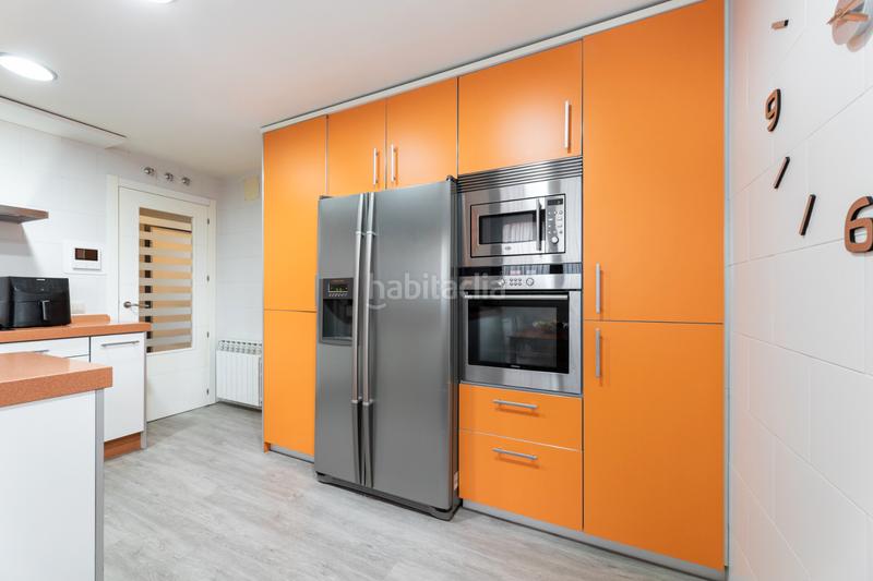 Foto 9cd1a54c-82cb-4972-b7cb-5a13a4b9b96a. Casa pareada magnífico chalet pareado en Valdeolmos - Alalpardo