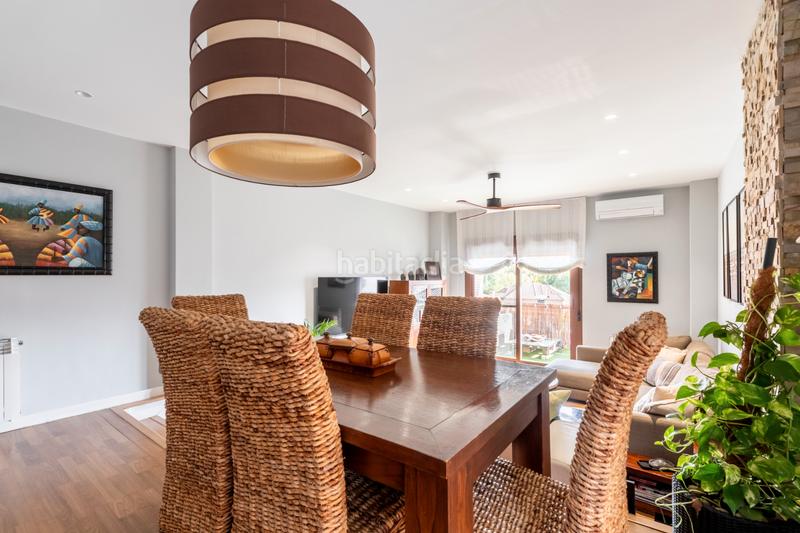 Foto bf3d0bad-0b3a-45c8-a9f0-72efe3ddd32e. Casa pareada magnífico chalet pareado en Valdeolmos - Alalpardo