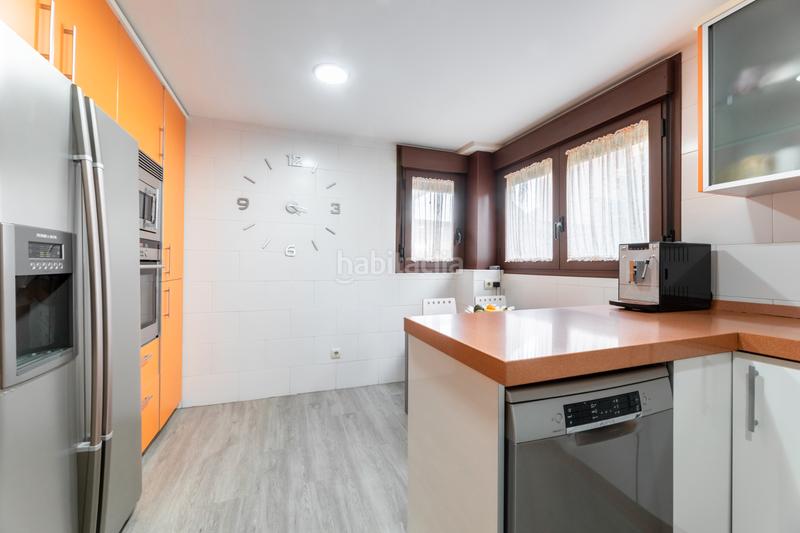 Foto cdf4a572-a519-4467-ad33-a92065ea426b. Casa pareada magnífico chalet pareado en Valdeolmos - Alalpardo