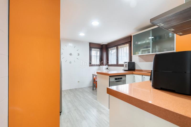 Foto dd9b84af-c0f7-4e64-ae5b-d2ac178eb88e. Casa pareada magnífico chalet pareado en Valdeolmos - Alalpardo