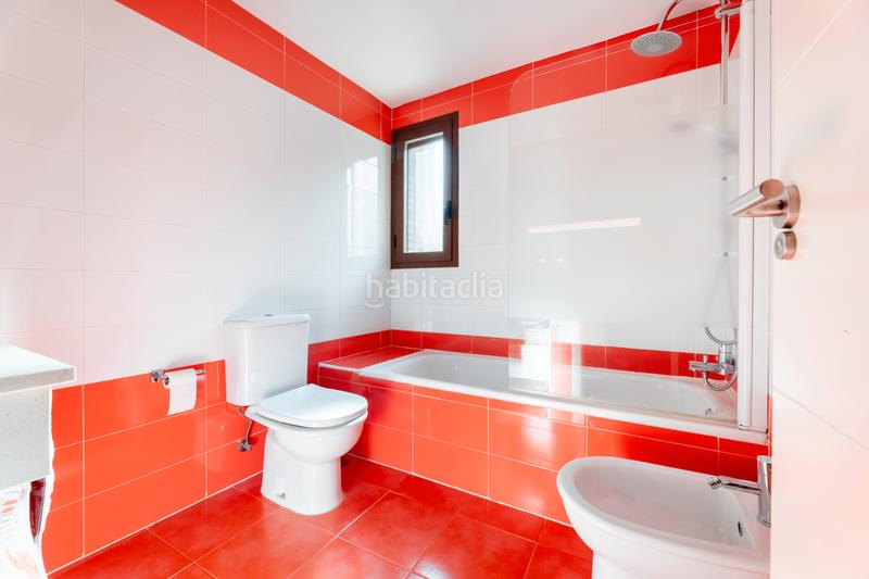 Foto ec32f726-e29f-4622-a64a-182387380b67. Casa pareada magnífico chalet pareado en Valdeolmos - Alalpardo