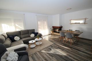 Chalet  Calle de la cerca de salvador. Espectacular chalet en matalpino · 5 dormitorios · piscina salin