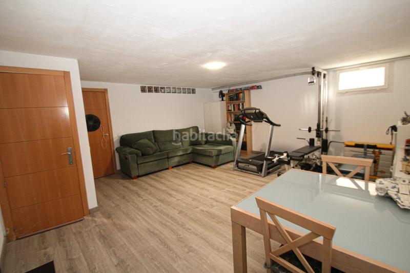 Foto 26c9ee12-61b6-454d-9059-378c480fad74. Xalet amb xemeneia calefacció aparcament piscina a Mataelpino