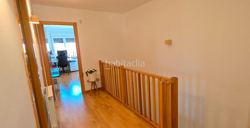 Foto a6bbad33-6206-4489-a5b8-263b1ee2a513. Xalet amb xemeneia calefacció aparcament piscina a Mataelpino