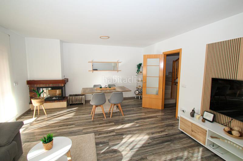 Foto f98e12ee-63dc-47f4-bd75-951c2ec4b006. Xalet amb xemeneia calefacció aparcament piscina a Mataelpino