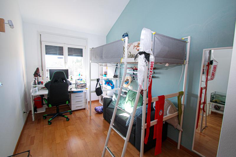 Foto fd9d6c15-d769-4cc4-8da8-2f09023f1288. Xalet amb xemeneia calefacció aparcament piscina a Mataelpino