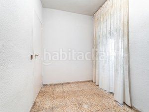 Foto 15d90edd-5a35-49a1-914b-016e8148ac10. Piso  para reformar en Zarzaquemada Leganés