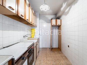 Foto ccbee028-463e-4b49-aeab-c055edd3fb0c. Piso  para reformar en Zarzaquemada Leganés