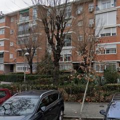 Piso  Calle de la encomienda de palacios. Solo inversores. se vende vivienda con ocupación ilegal. no admi