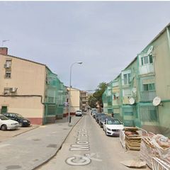 Pis  Calle monterde. Solo inversores. se vende vivienda con ocupación ilegal. no admi