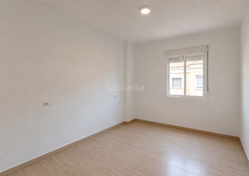 Foto 52b29493-d7cc-42ee-92d9-66028ff7bf04. Pis a Almendralejo