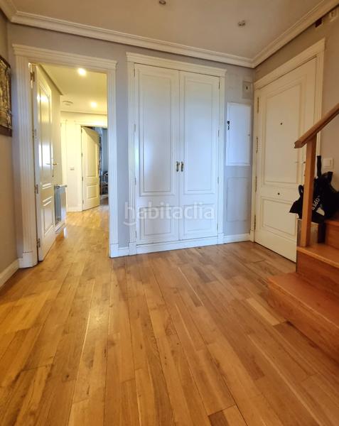 Foto 70f522a3-ce11-40a5-aacf-7c61a077b3b1. Dúplex en calle de josé bastos 7 en Valdemarín Madrid