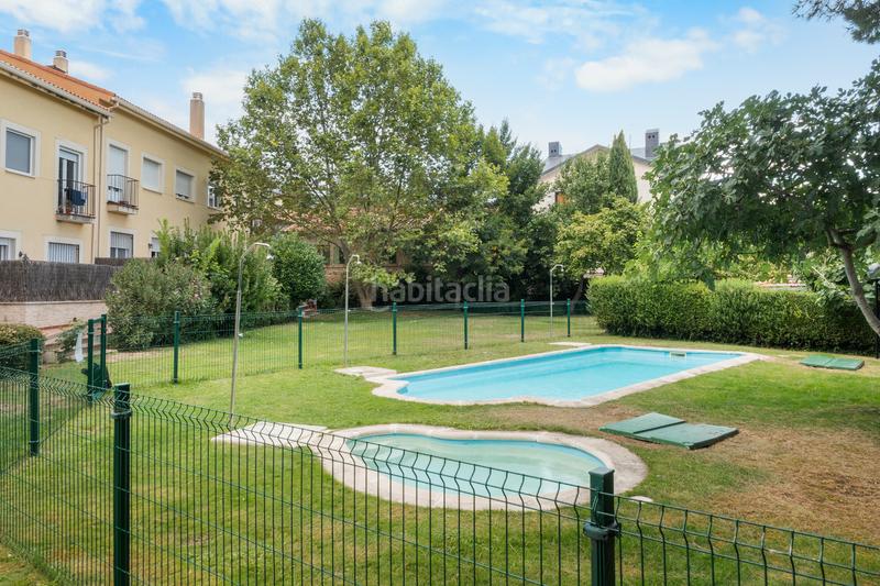 Foto baa01a4a-69a2-4741-b13c-b2414fb6734c. Piso en calle sobrante 7 en Hoyo de Manzanares