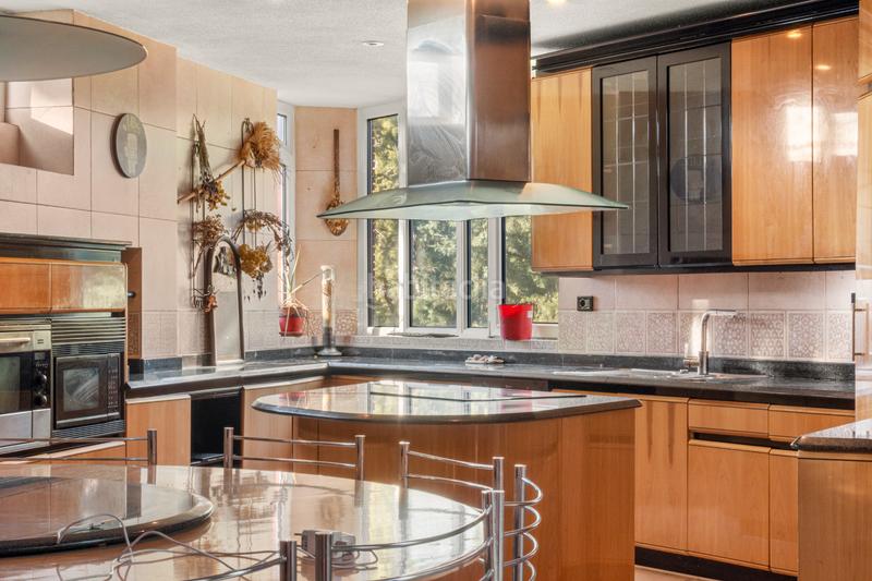 Foto bb15612d-b0be-43a4-b44a-4511129ee5d4. Chalet in calle el berzalejo 15 in Hoyo de Manzanares