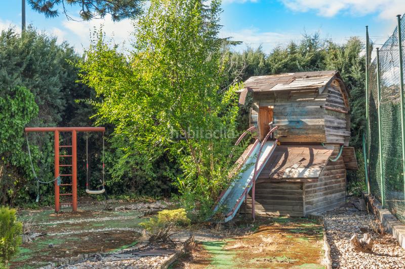 Foto f4064874-5a75-437a-b3c4-456c84fdb169. Chalet in calle el berzalejo 15 in Hoyo de Manzanares