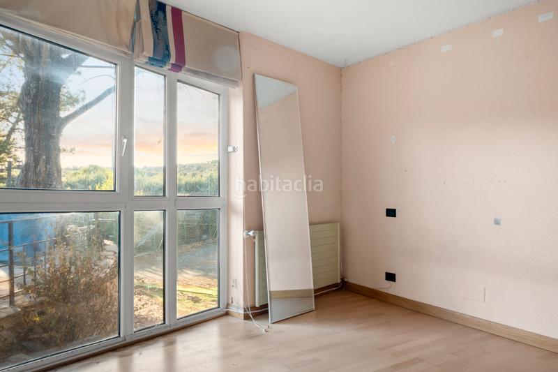 Foto fe8b03f9-8e45-4591-8f7e-7cecb8dc2b23. Chalet in calle el berzalejo 15 in Hoyo de Manzanares