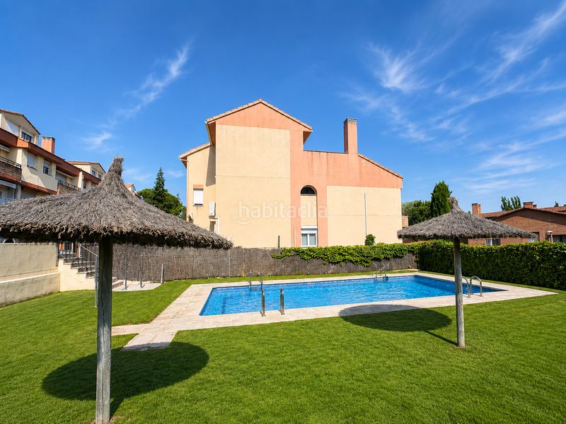 Foto 5986e3b0-9076-4f97-b7f3-09588790564a. Casa aparellada a calle del cedro 55 a Los Robles Torrelodones