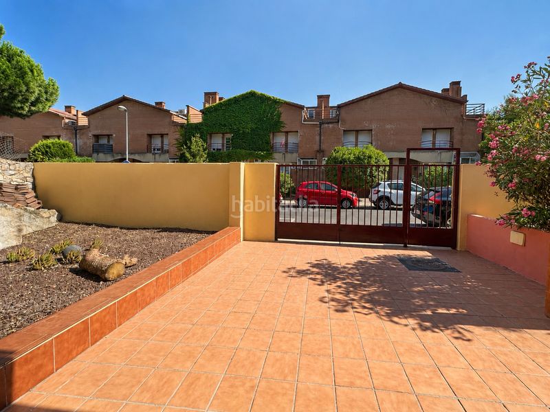 Foto 7251bbbe-05dd-4028-9681-a18eefbde14b. Casa aparellada a calle del cedro 55 a Los Robles Torrelodones
