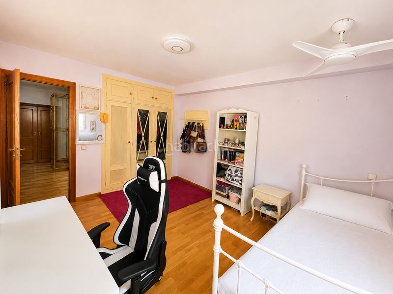Foto b30da3fa-5d13-4a09-a1e9-d6261cb9d64b. Casa aparellada a calle del cedro 55 a Los Robles Torrelodones
